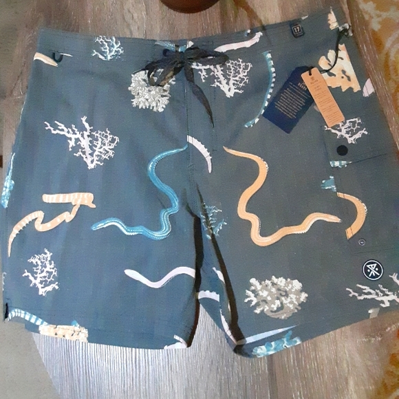 ROARK Other - NWT Roark hemp fiber boardshorts